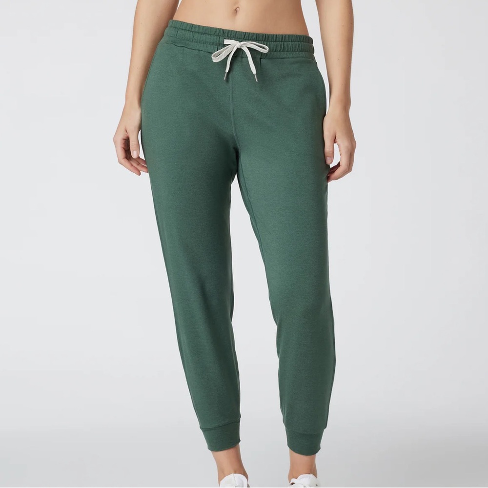 Vuori Performance Joggers Marsh Heather NWT